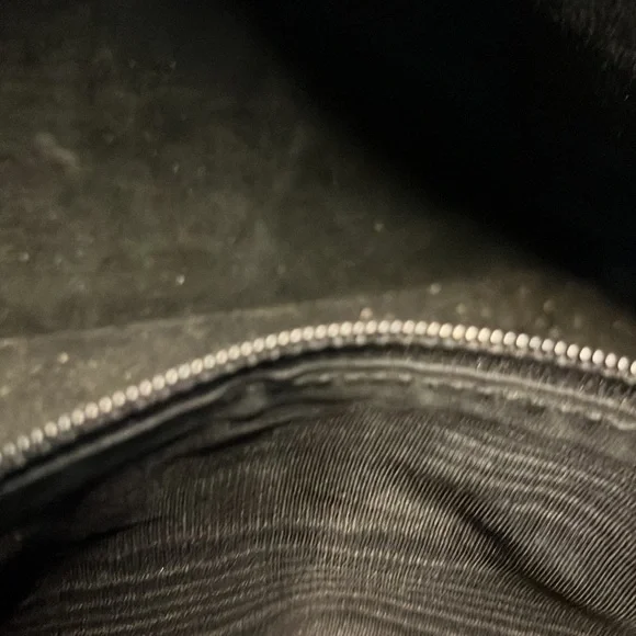 Gucci Shoulder Bag - Picture 10 of 12